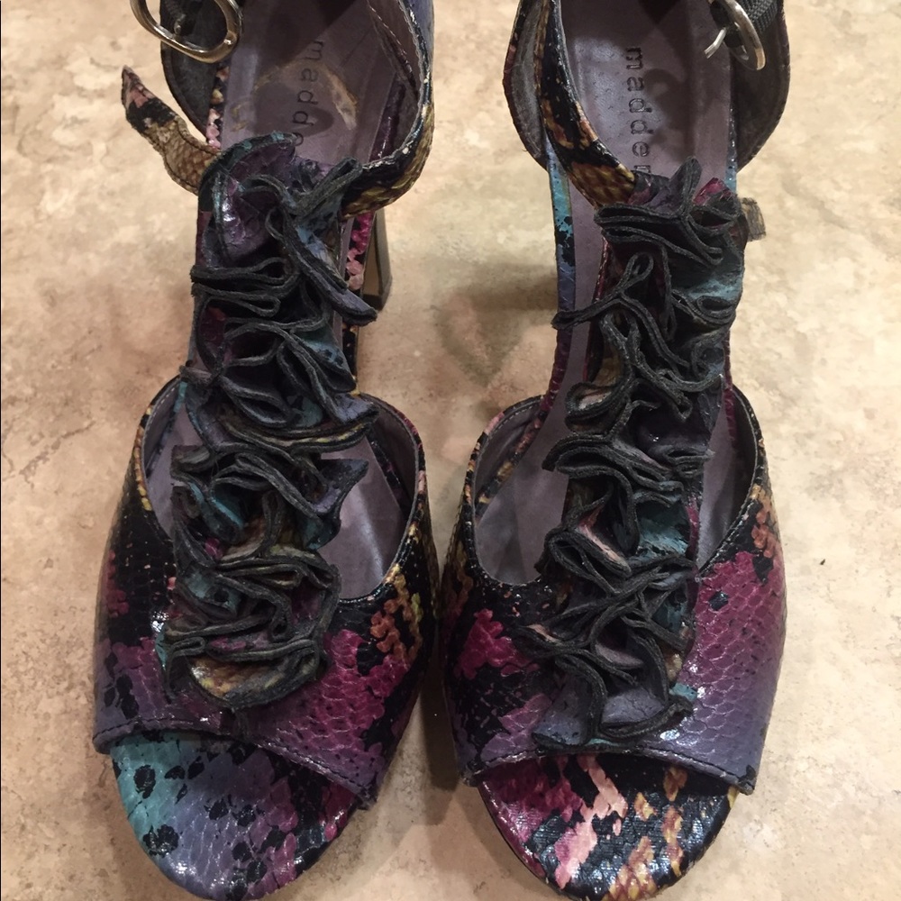 Madden Girl pumps with ruffle