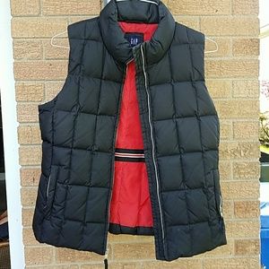 GAP puff vest