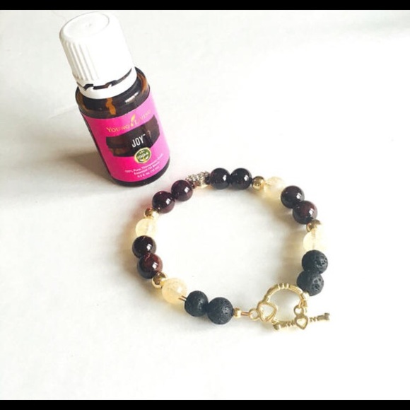 🎉HP🎉Natural Garnet and Citrine Gemstone Bracelet - Picture 3 of 3