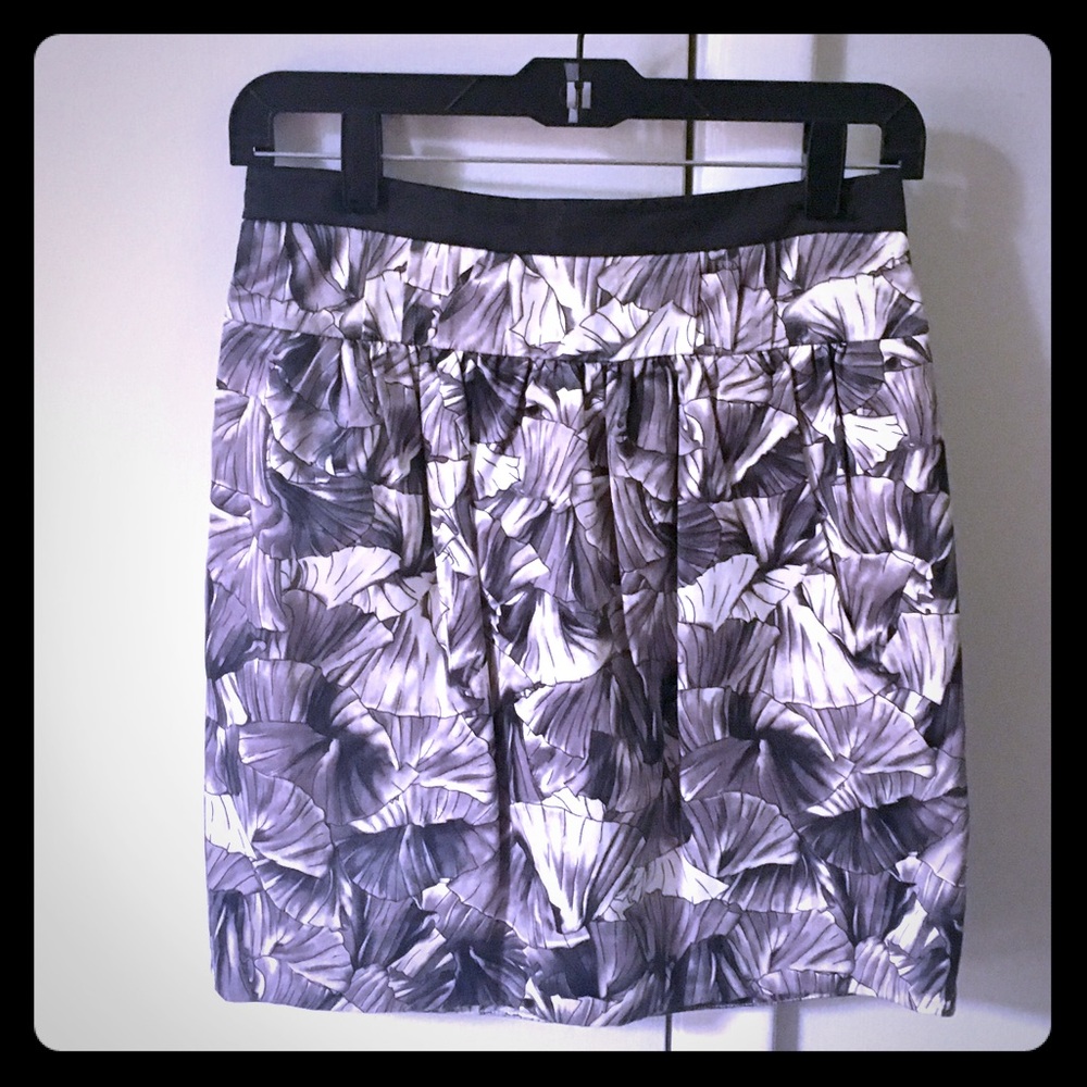 BCBG Patterned Pencil Skirt