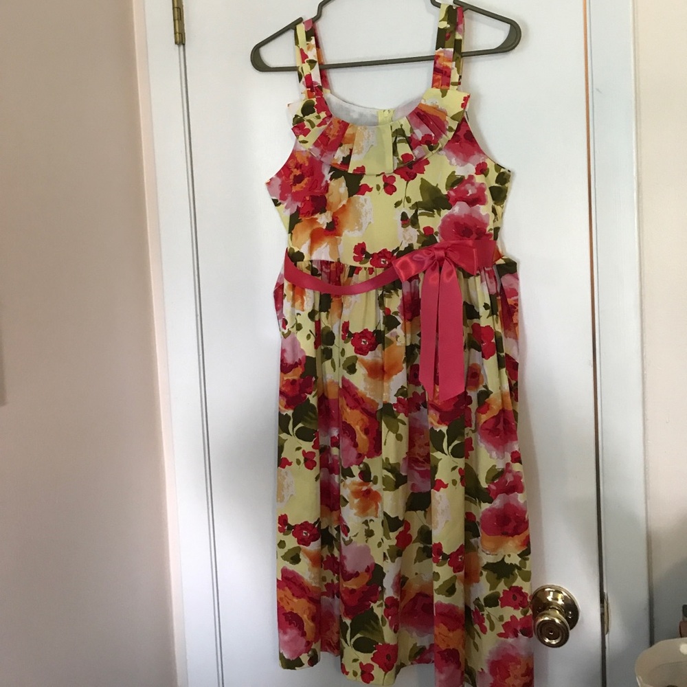 Floral kids/juniors dress!