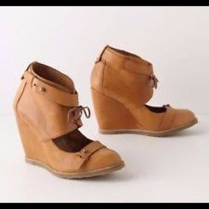 Anthropologie leather ankle high wedges camel Sz 8