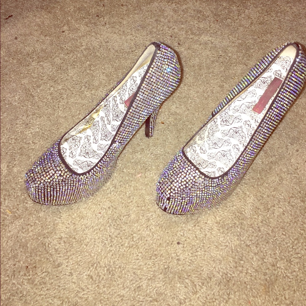 BORDILLO hand crystallized heels