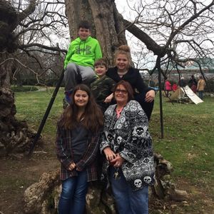 Meet your Posher, Debi