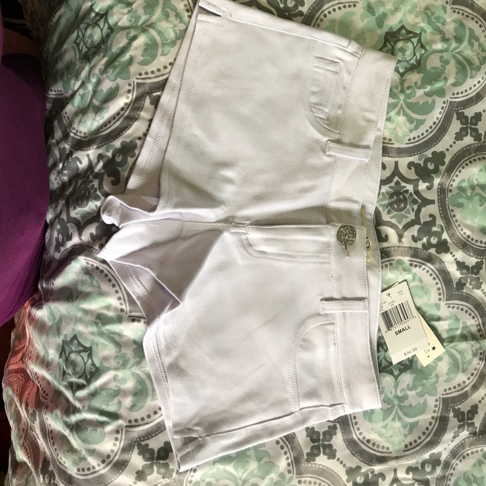 White Shorts with Tags!