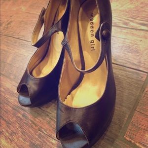 Madden Girl chic heels with slim strap