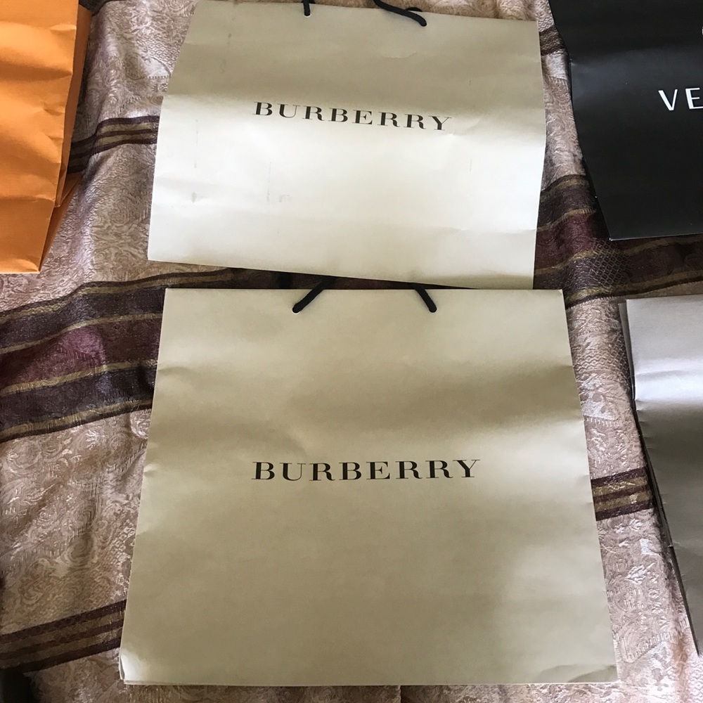 Burberry medium size shopping bags