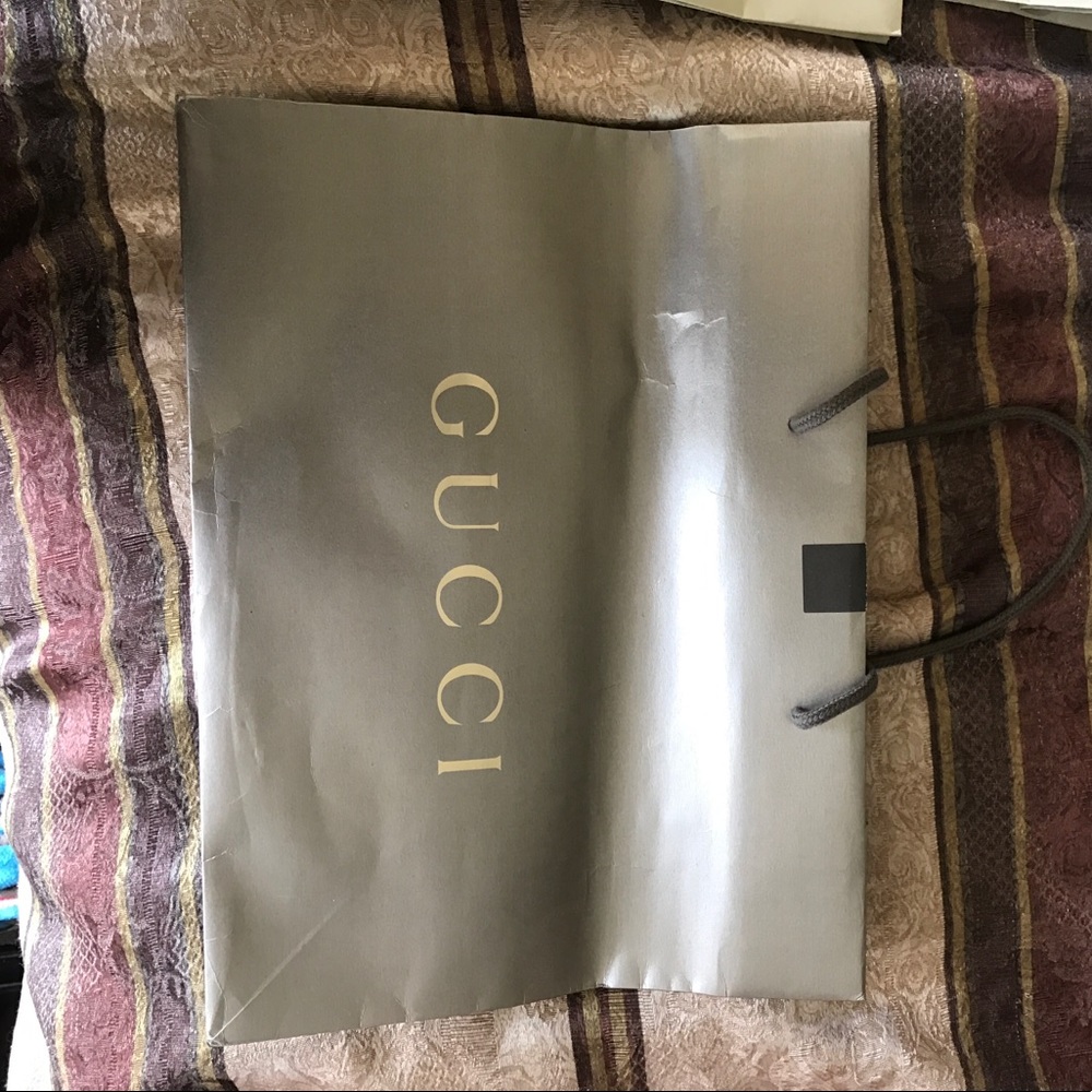 Gucci shopping bag