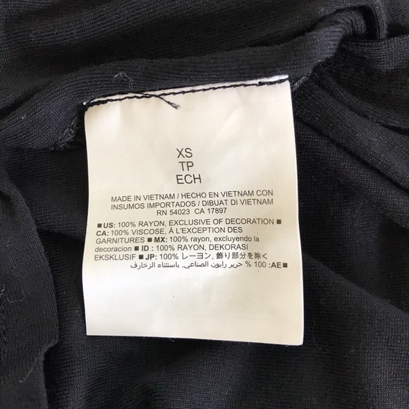 OLD NAVY Lace black top - Picture 6 of 6