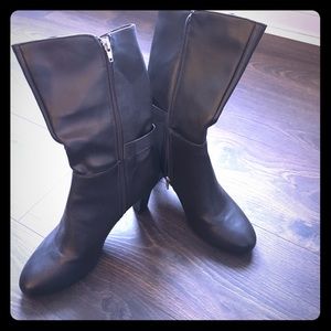 Karen Scott mid-calf boots, Excellent condition.