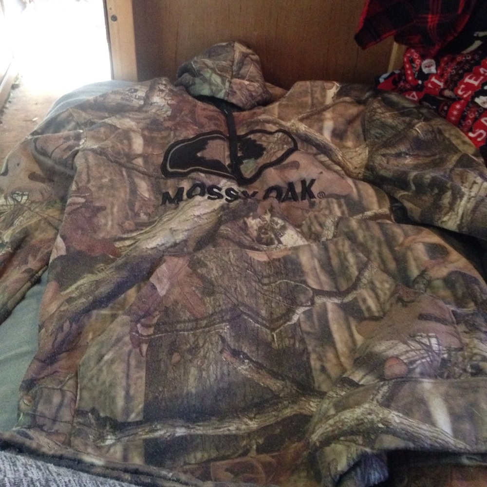 Mossy oak sweatshirt