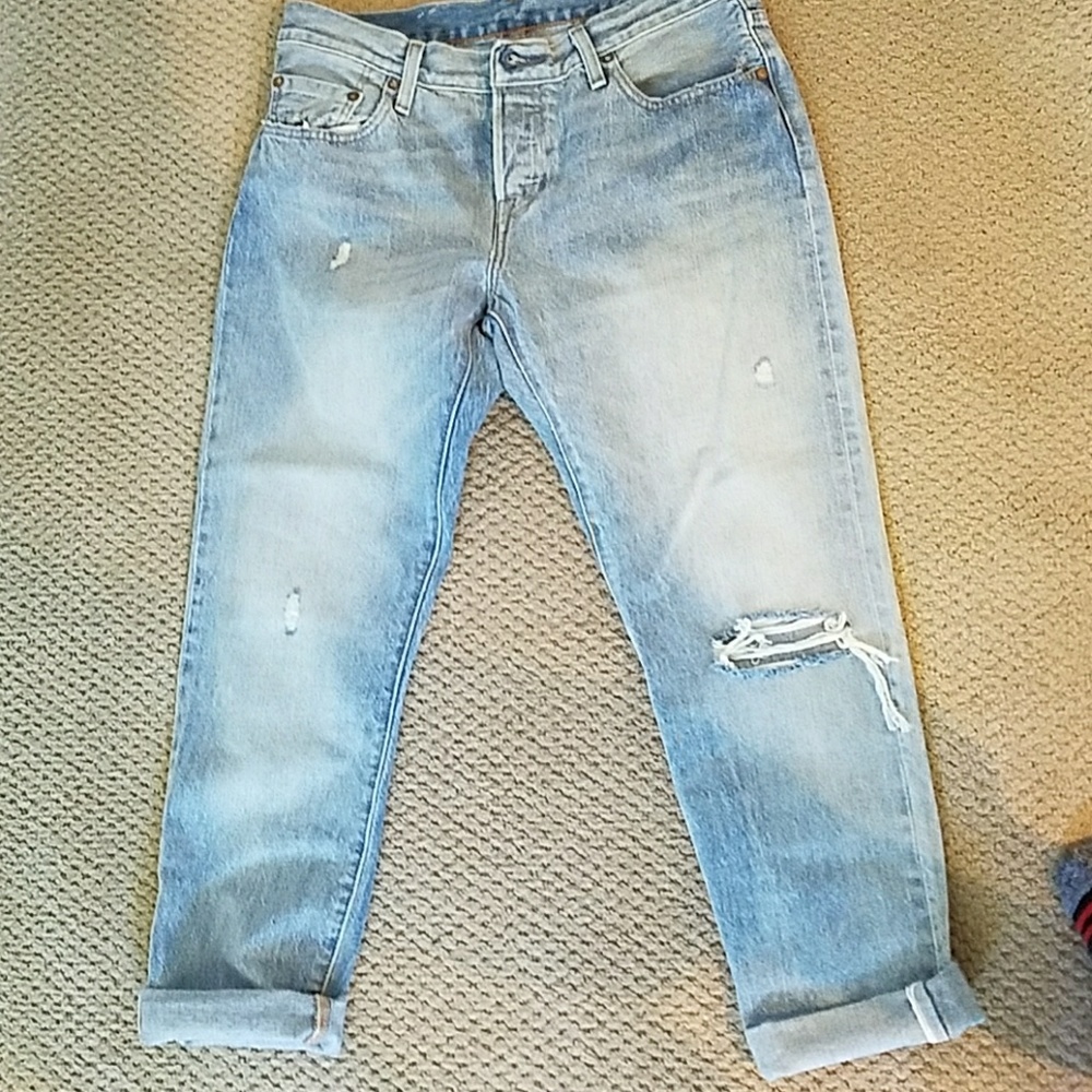 LEVI's light wash Boyfriend wide leg Jean