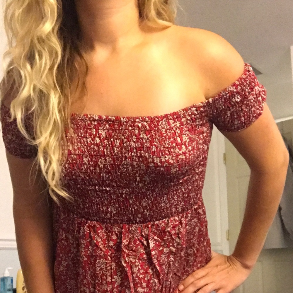 SALE!! Red maxi floral dress slit off the shoulder - Picture 7 of 7