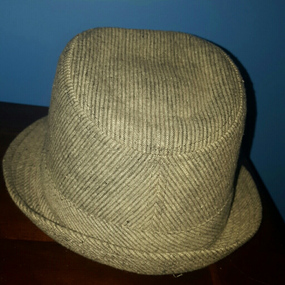 Fedora - Picture 2 of 4