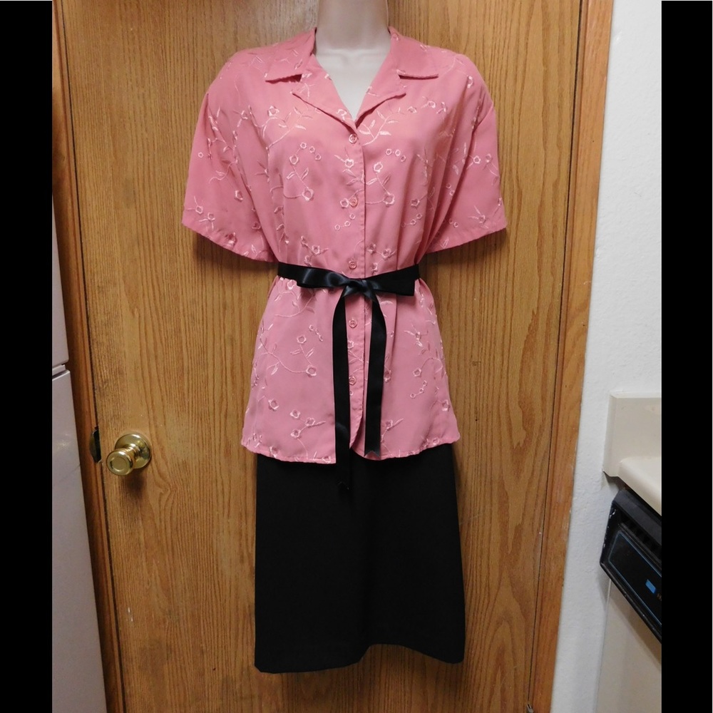 Glamorous Pink Eyelet Dressy Collar Blouse W/Belt