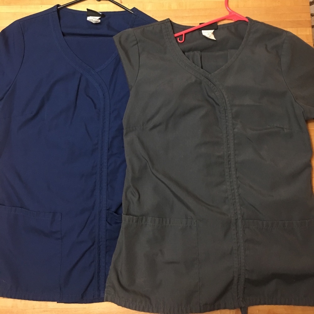 Set of Cherokee scrubs