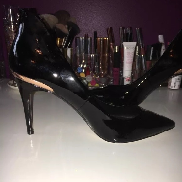 Ted Baker - Picture 4 of 8