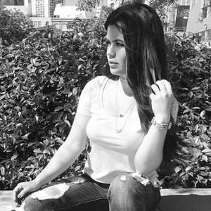 Meet your Posher, Adriana