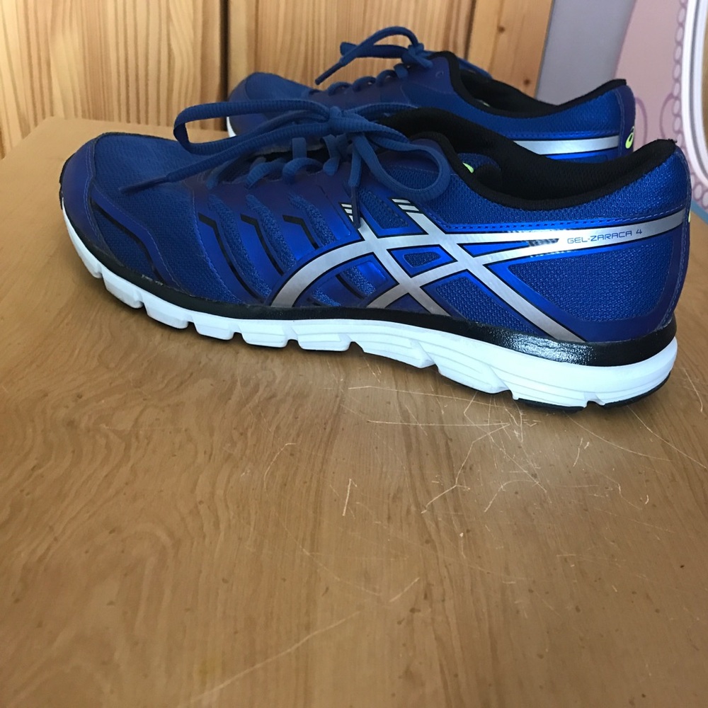 Blue men's asics running shoes