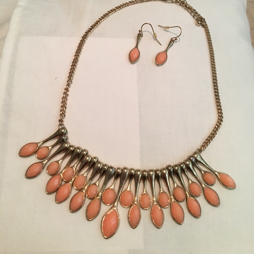 Peach and gold statement necklace and earring set