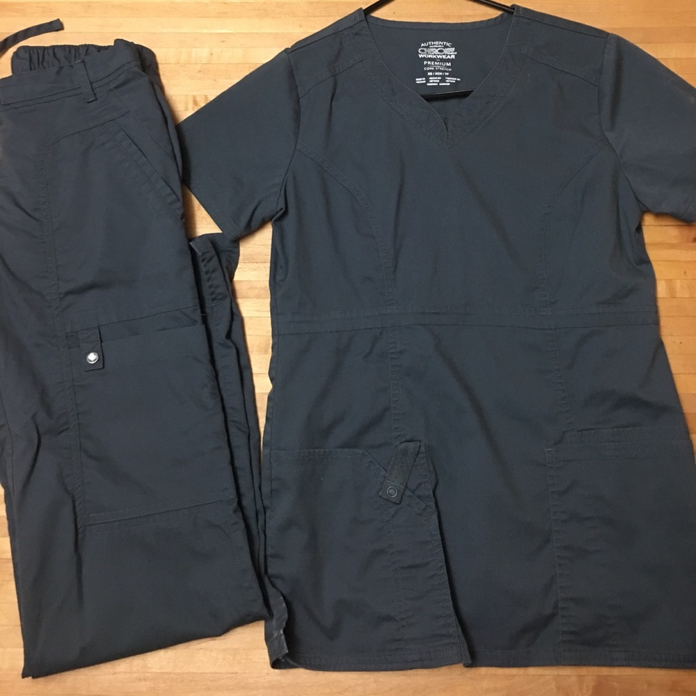 Cherokee scrub set