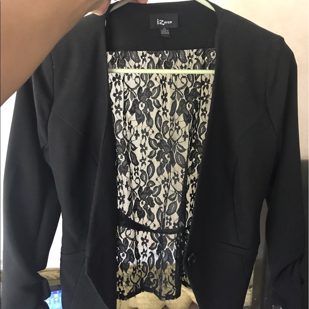 IZ Byer lace blazer!