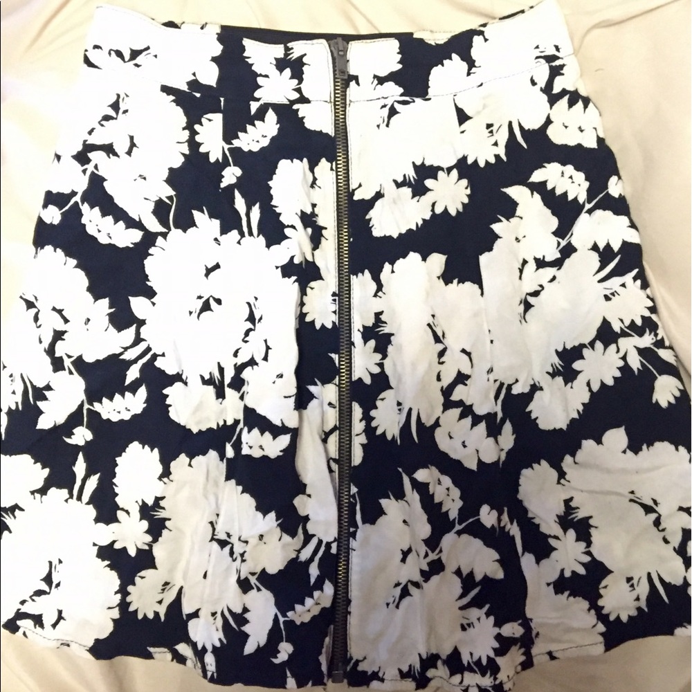S UO Black and White Skirt