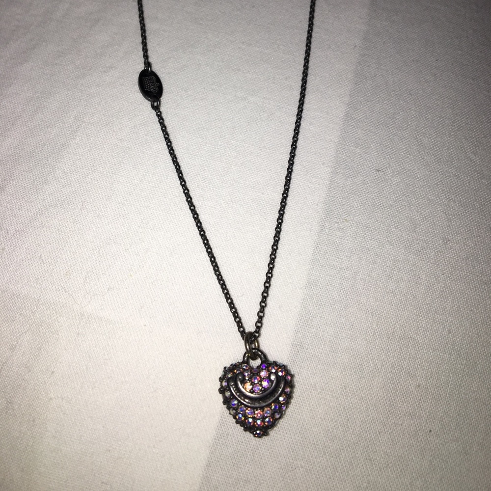 Juicy couture dark silver heard pendant