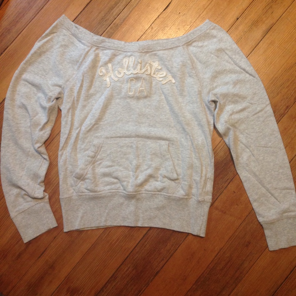 Hollister size medium off the shoulder sweatshirt