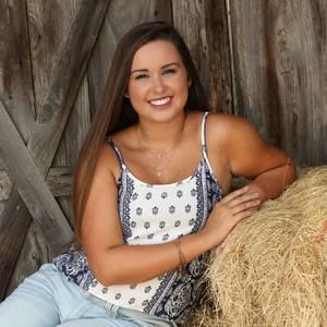 Meet your Posher, Kayla