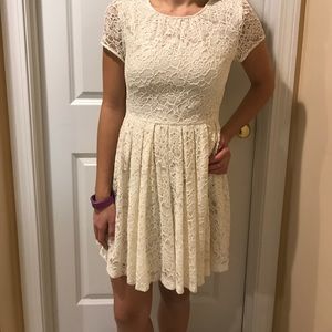 Forever 21 Cream Lace Dress!