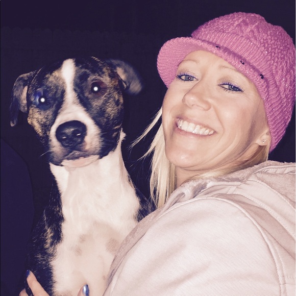 Meet your Posher, Rachell - Picture 2 of 2