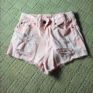 Frayed pink denim shorts