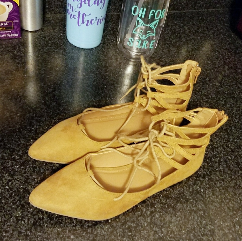 Nwot sandals size 8