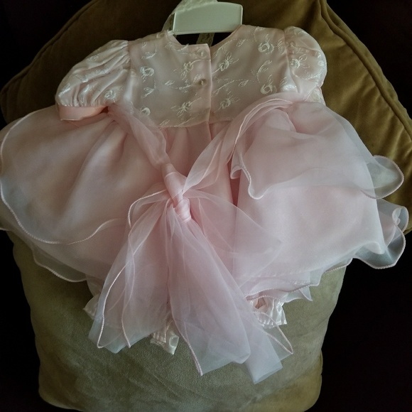 Baby dress - Picture 1 of 2