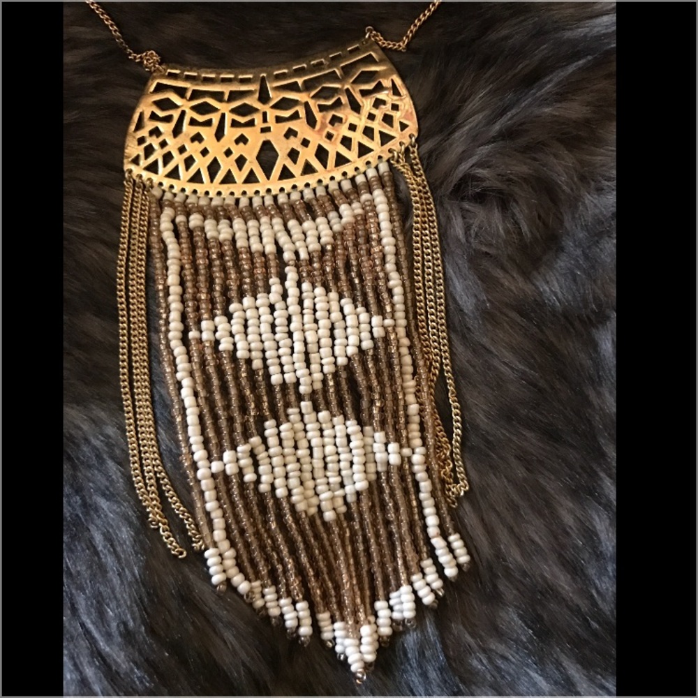 🎉🎉Stella & Dot Avalon fringe necklace