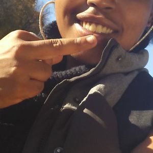Meet your Posher, Shamika