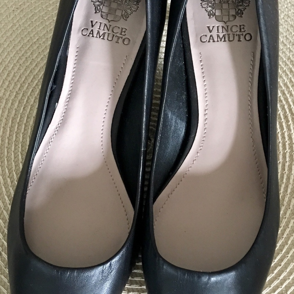 Vince Camuto all leather kitten heels PRICE DROP
