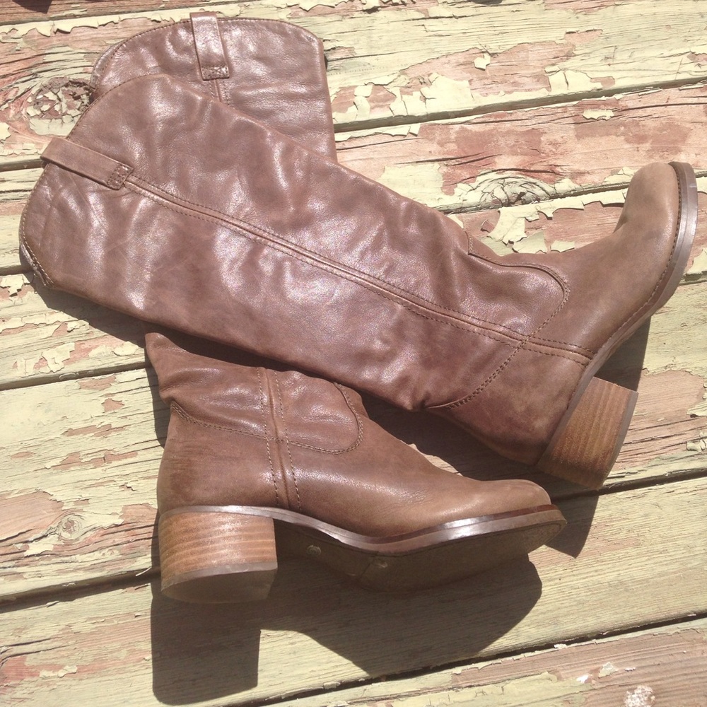 Tall brown Lucky Brand boots!
