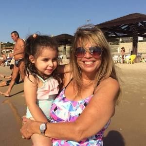 Meet your Posher, Roberta