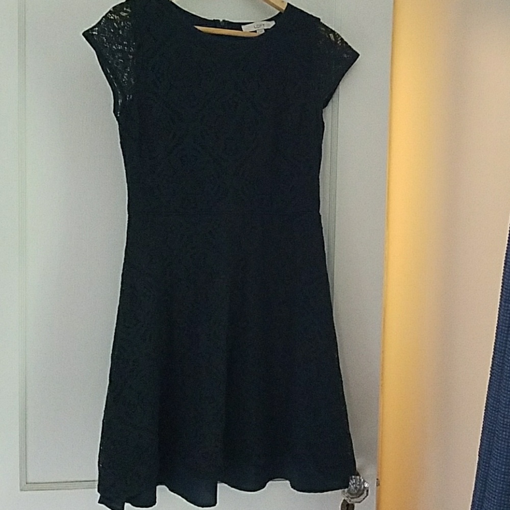 Green lace Ann Taylor Loft dress