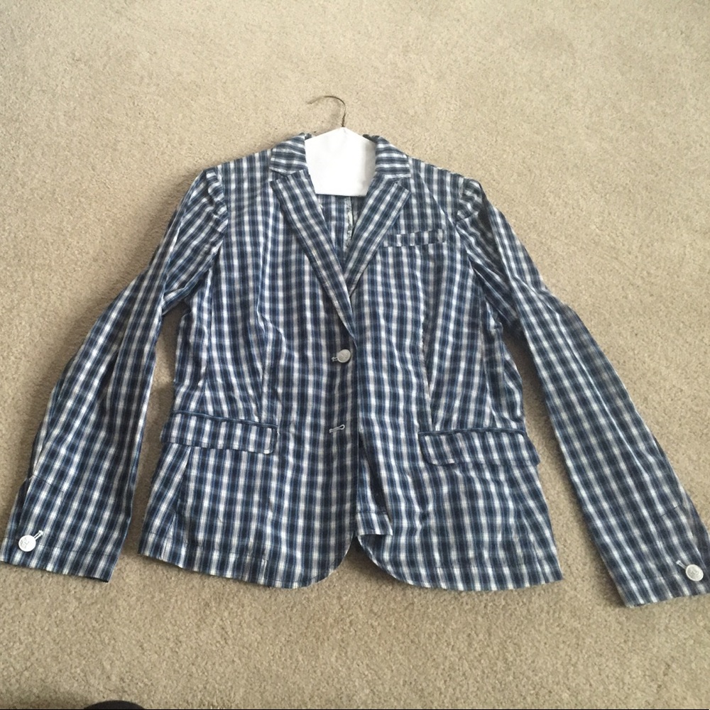 Blue and white checkered blazer