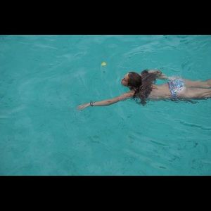 Meet your Posher, Kenly