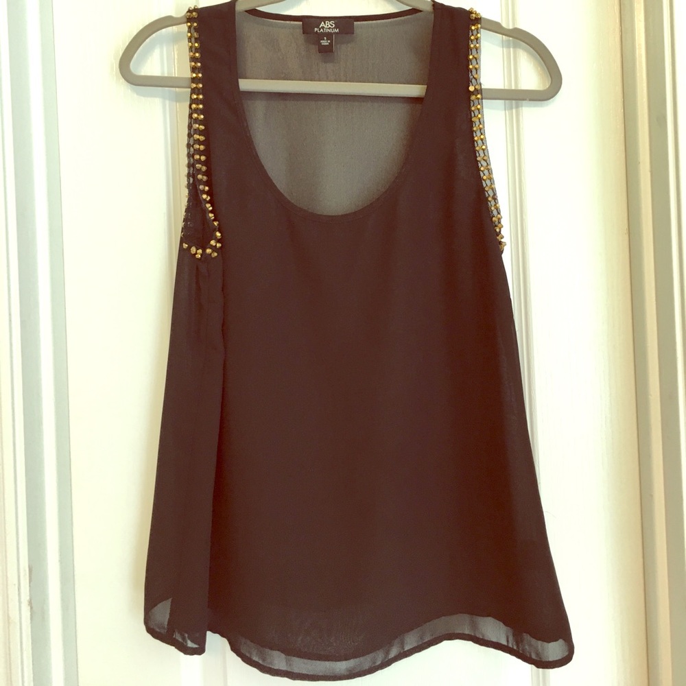 Black Lined Sheer Top with Gold Stud detailing 🔥