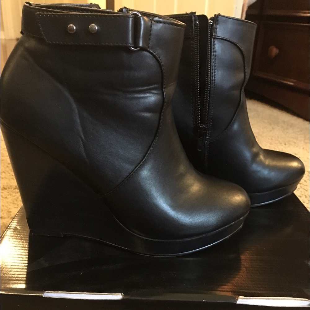 Torrid Black Wedge w/ankle strap