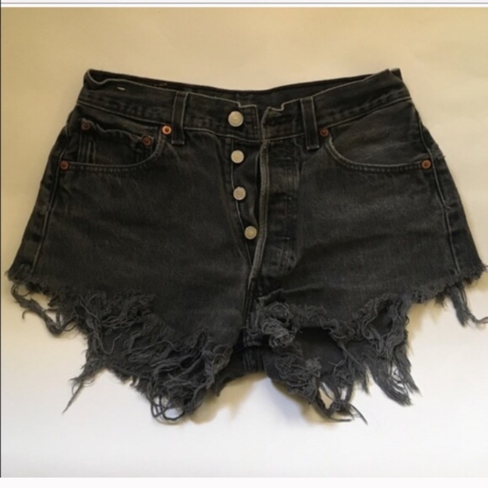 Black Levi high wasted shorts.