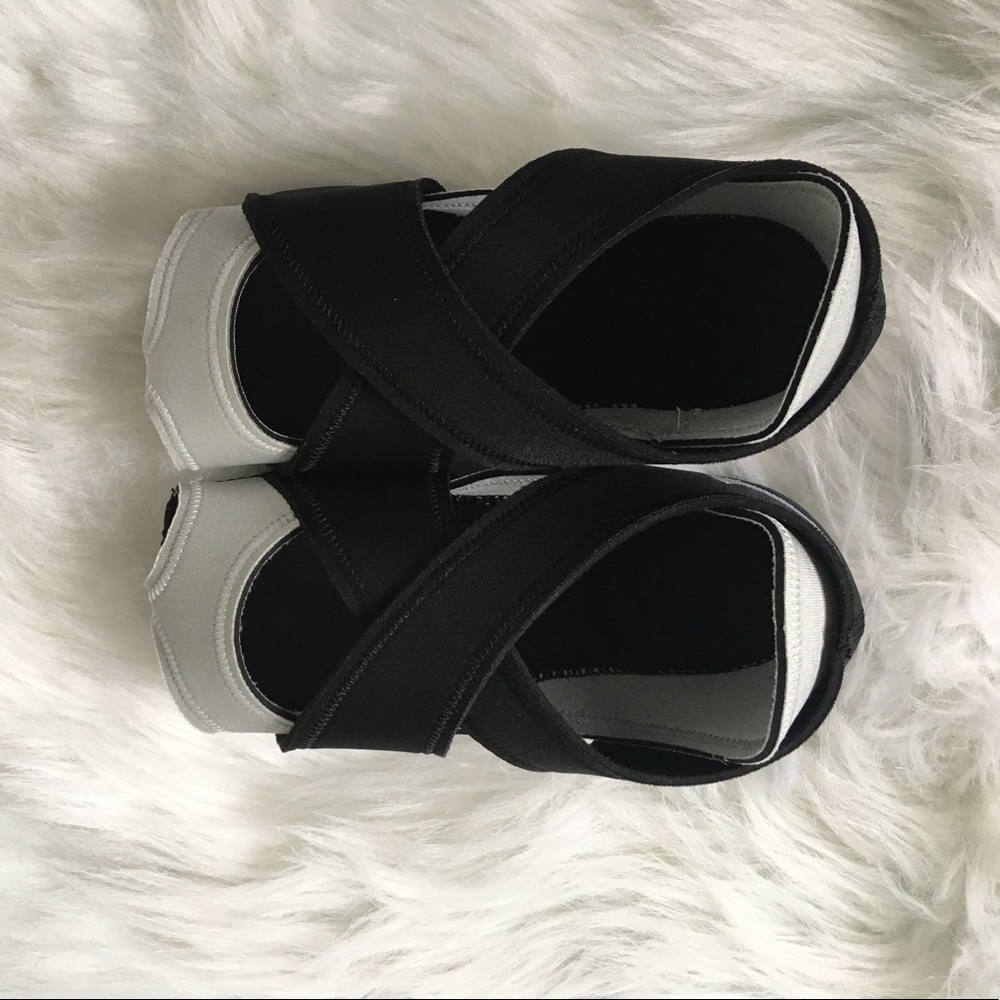 NIKE Studio Wrap
