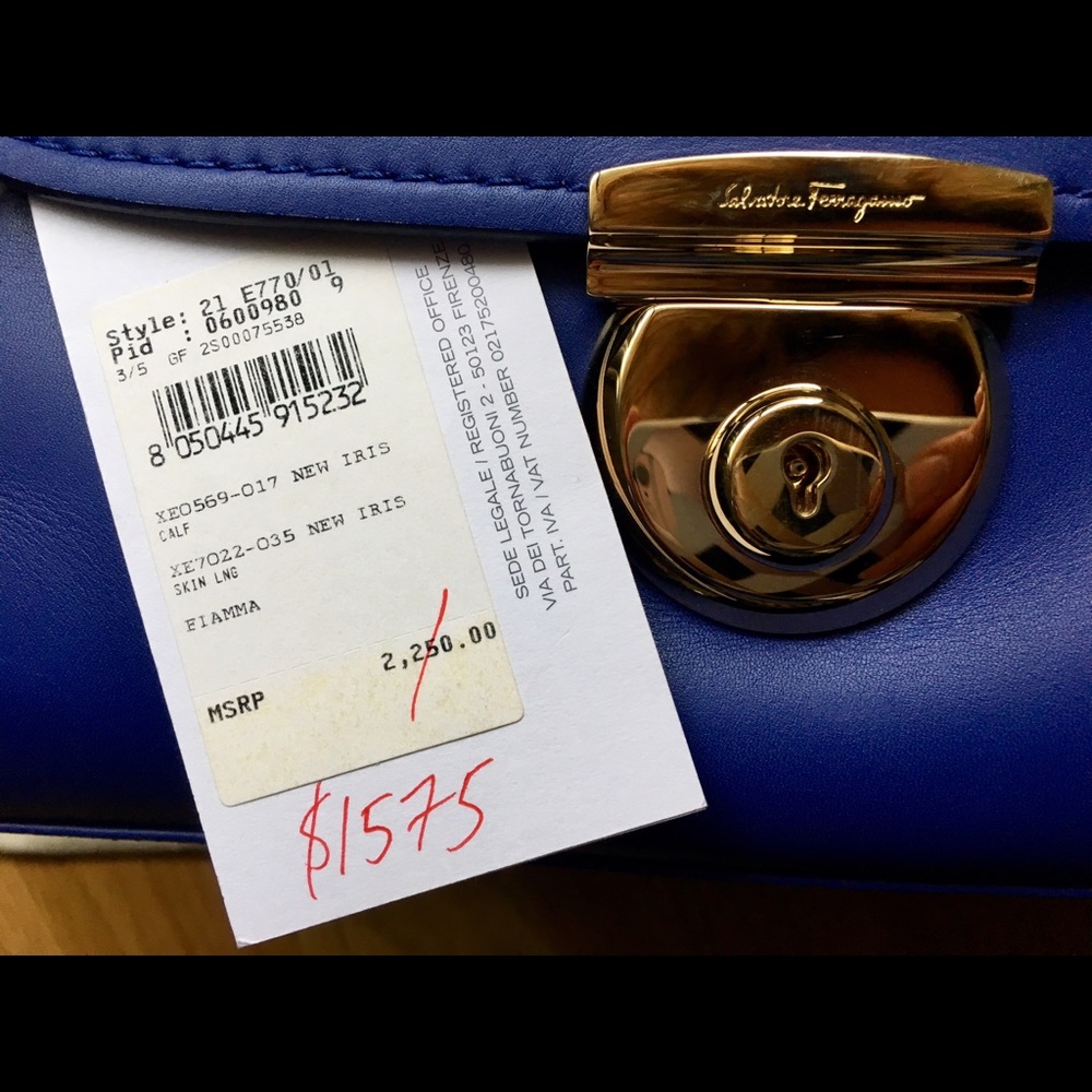 Salvatore Ferragamo Large Blue Fiamma Purse - Picture 4 of 7