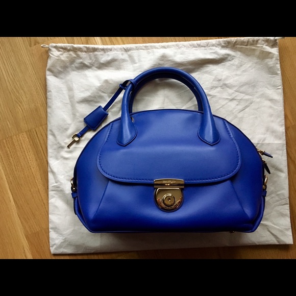 Salvatore Ferragamo Large Blue Fiamma Purse - Picture 2 of 7