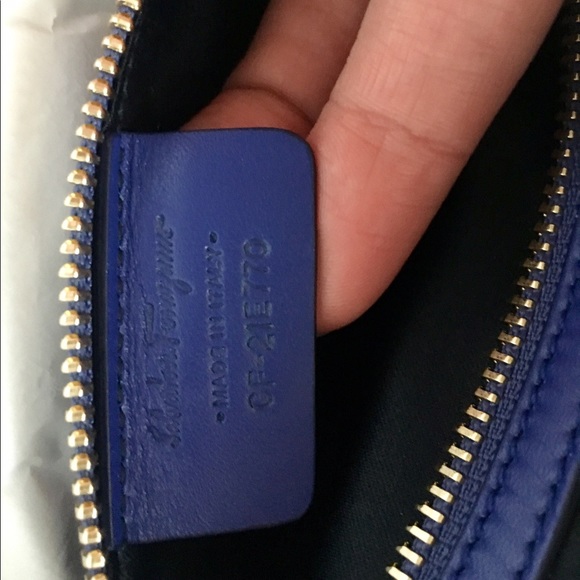 Salvatore Ferragamo Large Blue Fiamma Purse - Picture 7 of 7